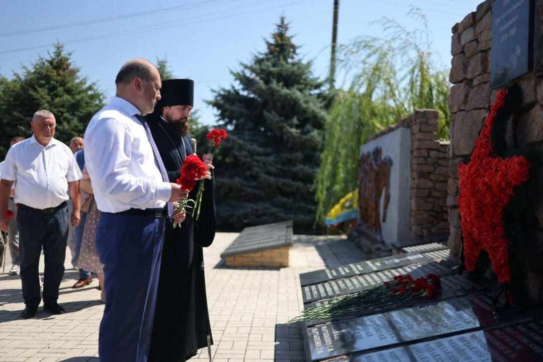 В селе Весело-Вознесенка прошли торжественные мероприятия в честь 270-летия со дня рождения атамана Матвея Платова